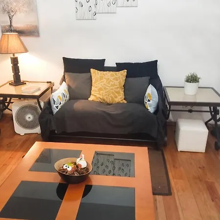 Charming In Lisbon, 40 M², Ideal For A Couple * Lisbon